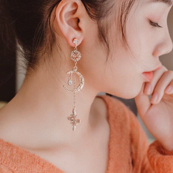 Boho Asymmetricall Moon  crystal earrings - Picture 3 of 8